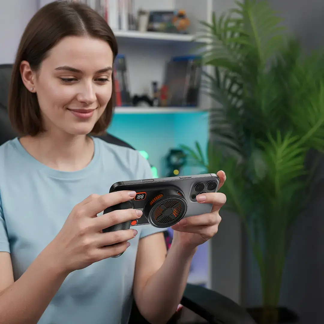 Porodo Gaming ArcticChill Phone Cooler - 4
